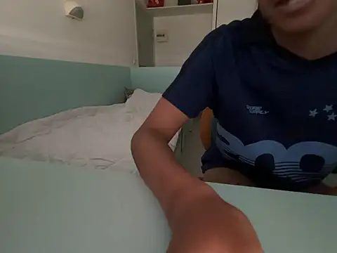 Rebeu_77 webcam