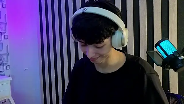 Philyasa - Male webcam sex chat