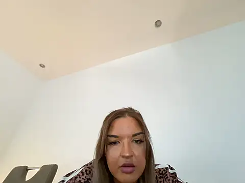 elina_amara_ webcam