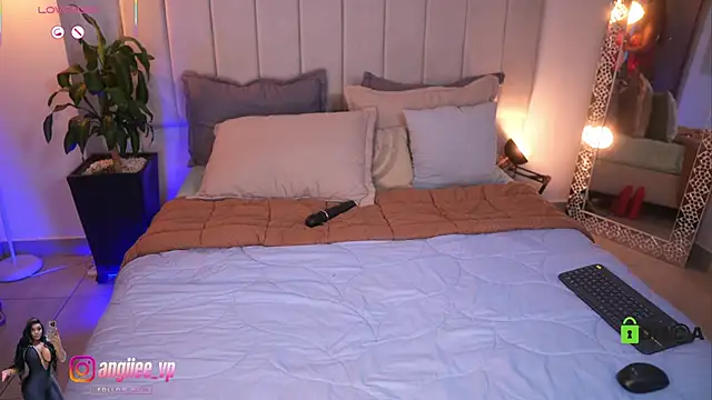 nicoletth18 webcam