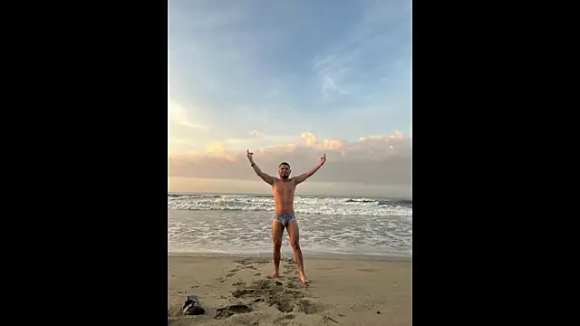 dominikvega live cam on StripChat