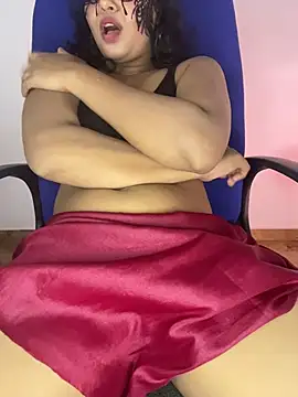 curvy_erotic1 webcam