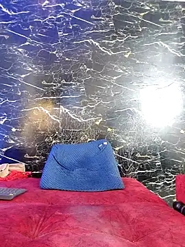 crislingery_dolli webcam