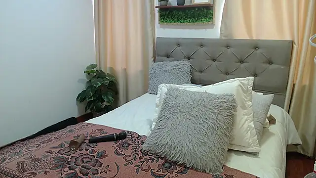 sasi_luna webcam