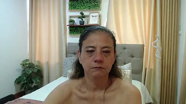 sasi_luna webcam