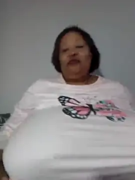 nancy111 webcam