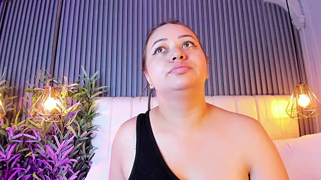 AnaisClark webcam