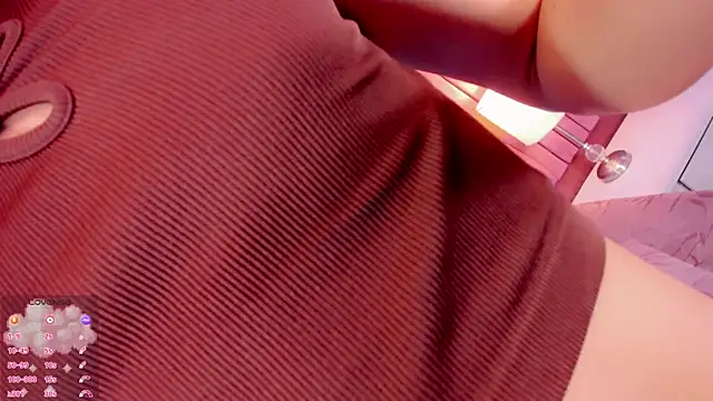 Camille_deluxe webcam