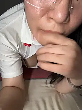 liqinqin-5201 (F milf) - 享受10分钟的控制时间