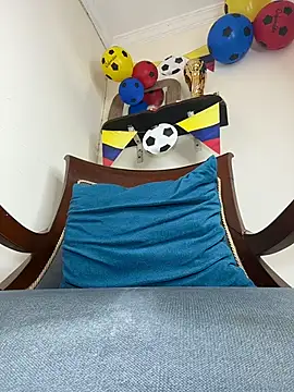 LilaRvsh live cam on StripChat