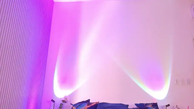 hannah-prada - Hannah-Prada's free webcam - UK Sex Cams
