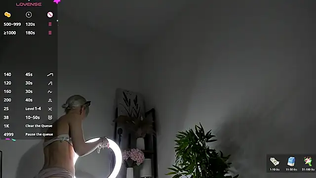 GoldenLenarz webcam