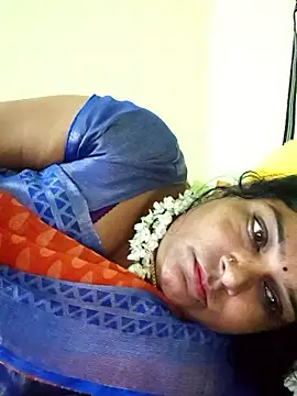 mynatamil143 live cam on StripChat