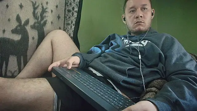 sweet_cock28 webcam