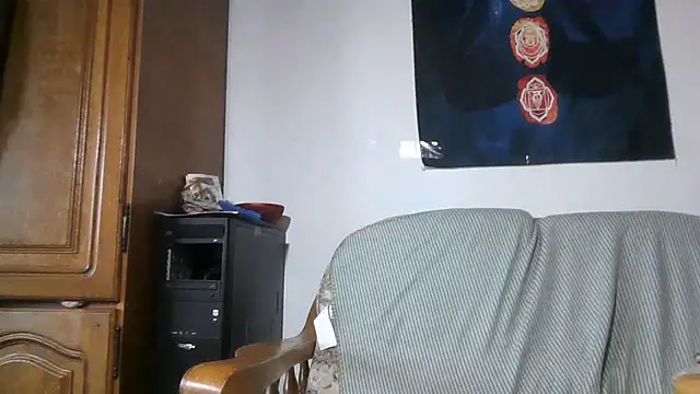 ExquisiteMature webcam