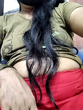 Tamilrojanew webcam