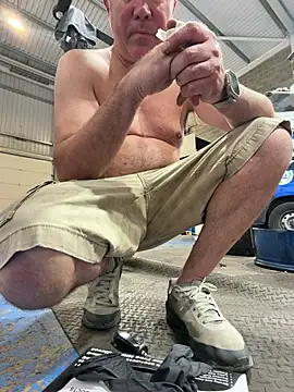 dadbod21 webcam
