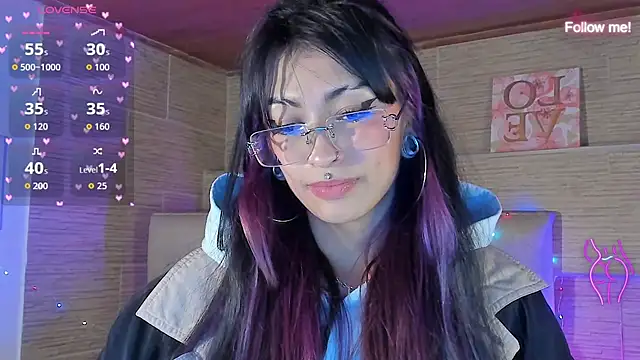 mia_devine_ webcam