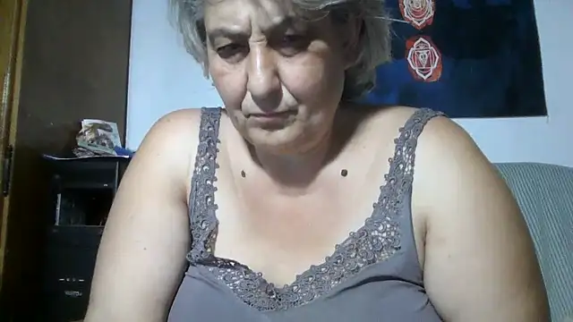 ExquisiteMature webcam