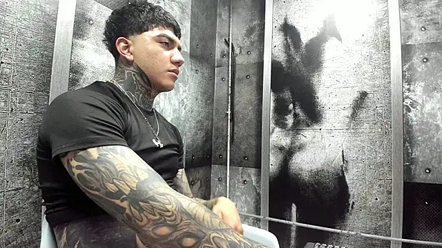 Gury_tattoo webcam