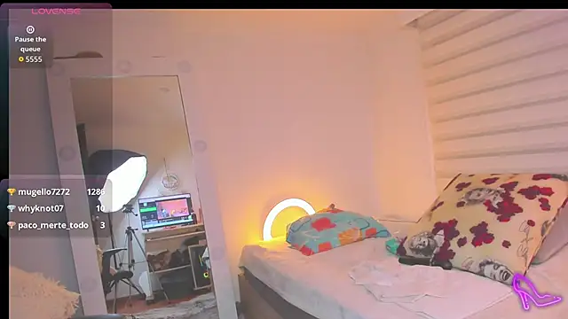 SharonVelvet webcam