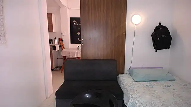 yselahot webcam