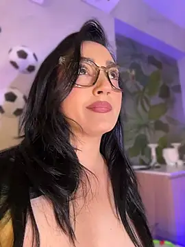 LIAH_IZUMI live cam on StripChat