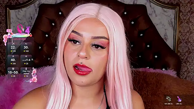 SoffiQueen webcam
