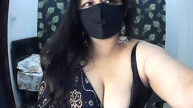 Yoursnandini8 webcam