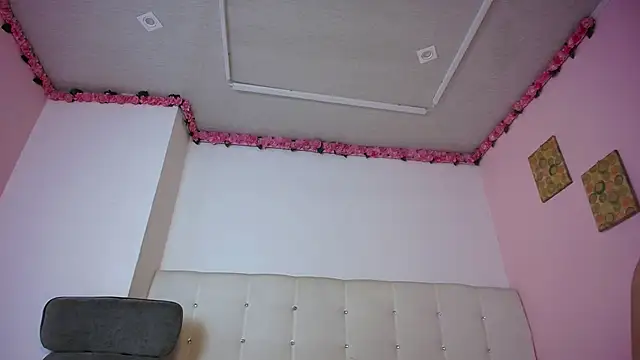 lilyth_bloom webcam