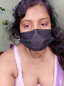 Rose-luckey webcam
