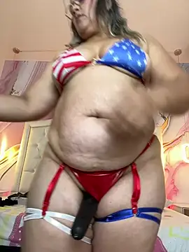 Lucy_Milf_474 webcam