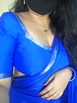 Sravvi499 webcam