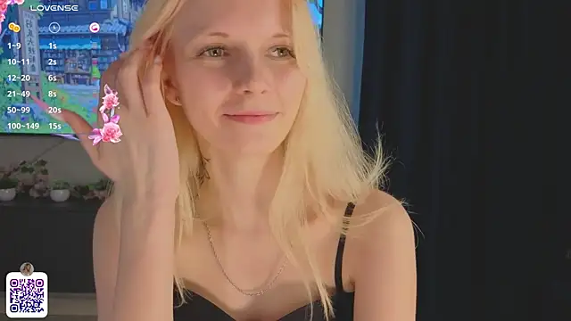 JuanaSumma webcam
