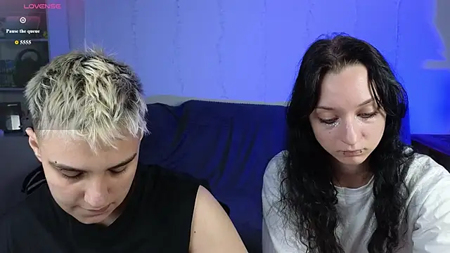 LuxuryLoverss webcam