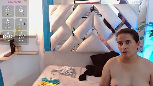 Natasha_and_zoe_ webcam