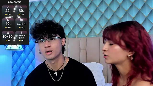 naked livechat Sofia-Ethan