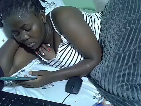 Prettybootty webcam