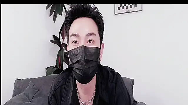 qqq-002 webcam
