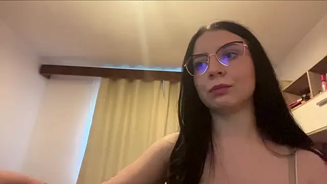 LucyHotelling webcam