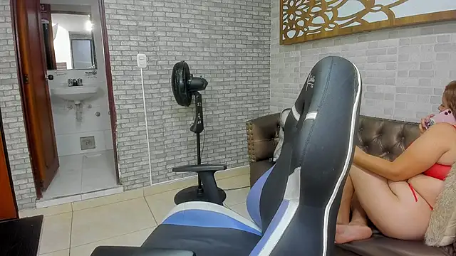 MilffSlutt webcam
