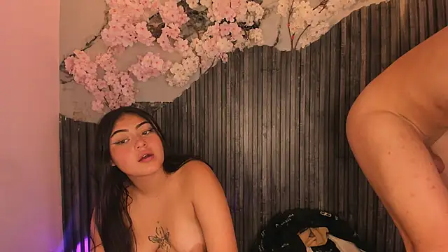 Mia_D_Tom webcam