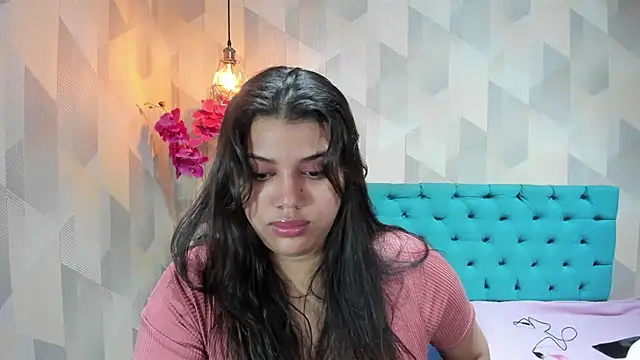 LindaBreeS webcam