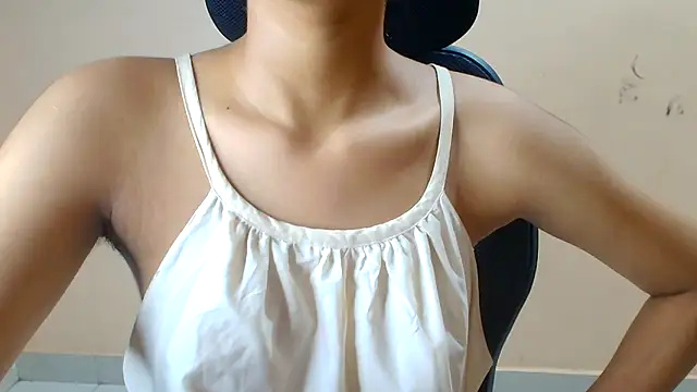Chandani-Love webcam