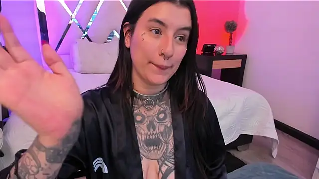 mia_jagger webcam