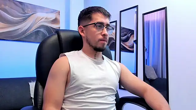 Tommas_Jhonson webcam