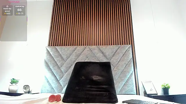 Kendra-Rousee webcam