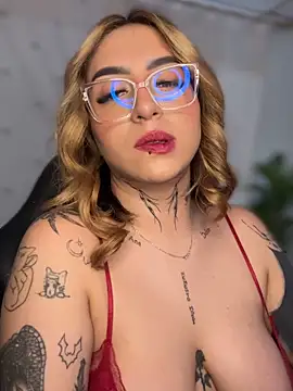 CarolQueen1_ webcam