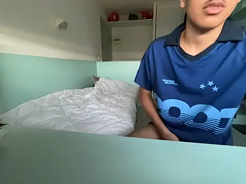 Rebeu_77 webcam