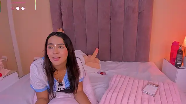 angelicaa_garcia webcam